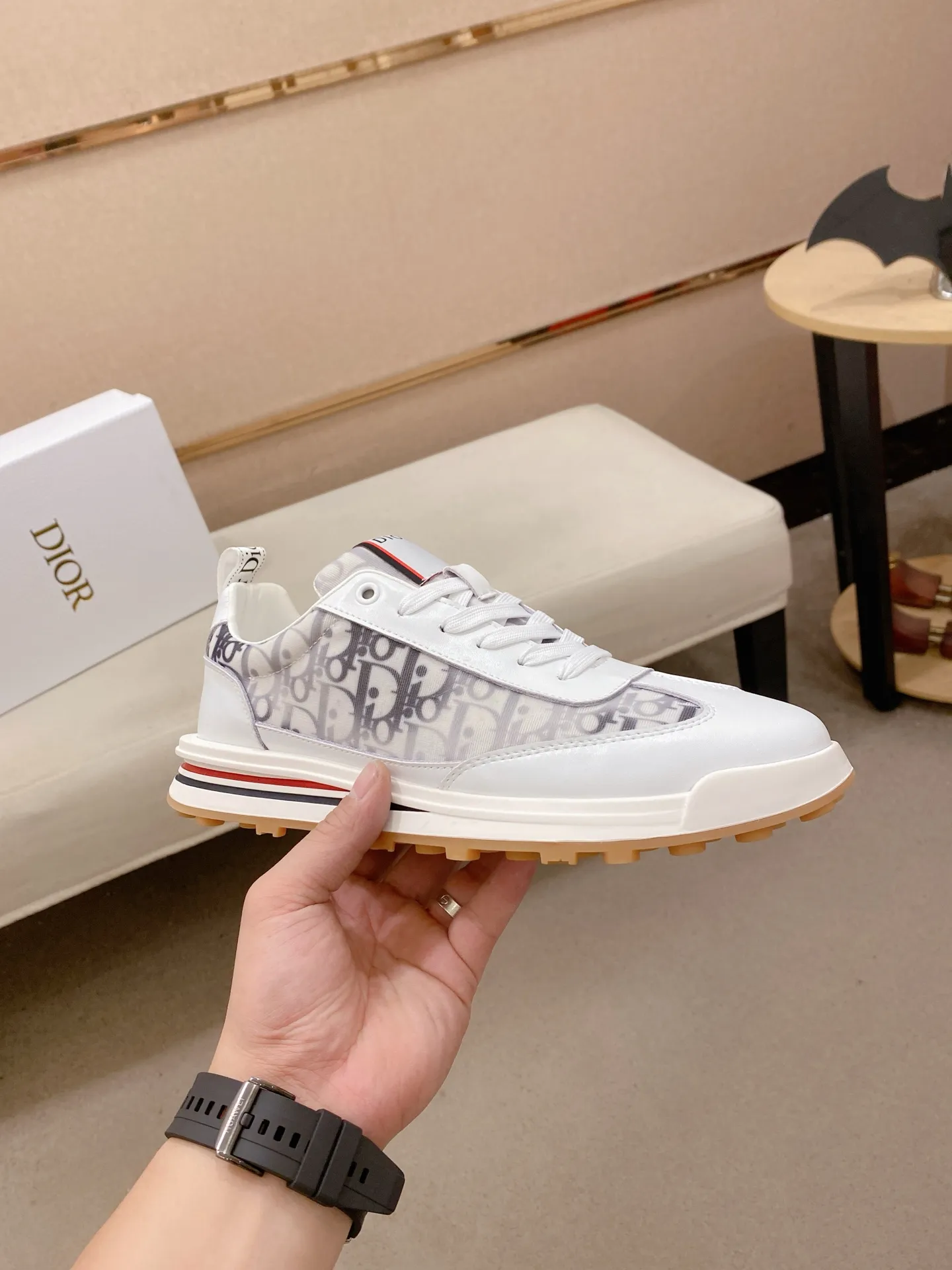 Factory price: 420💰[Dior·Dior] New casual sports style men's shoes, new spring and summer design, perfect workmanship, lace-up lazy style to create wardrobe quality, upper: imported cowhide, sheepskin lining is soft and comfortable, ultra-light TPU wear-resistant outsole, simple, versatile fashion men's shoes, excellent color code number 38--44. (Can be customized for 45 non-refundable)